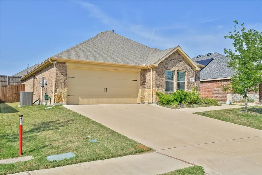 604 Calm Springs Drive, Princeton, TX 75407 - Image #3