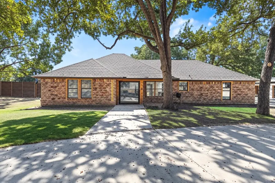 8048 Green Valley Drive, North Richland Hills, TX 76182 - Image #3