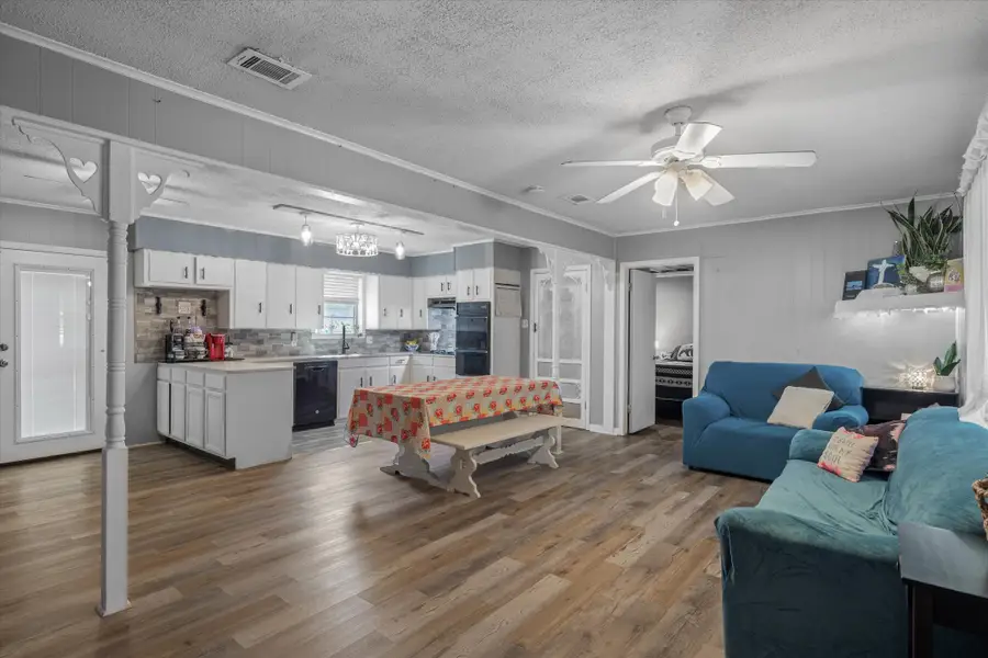 503 S Houston Street, Edgewood, TX 75117 - Image #3