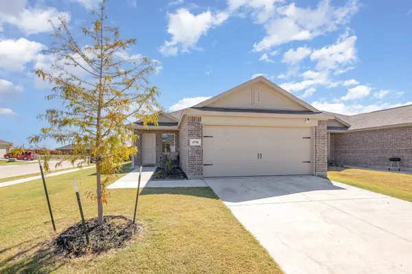 1776 Glacial Beech Place, Forney, TX 75126