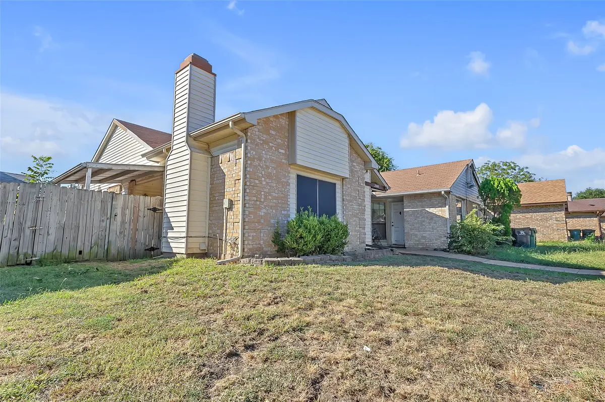 2440 Sunflower Drive, Arlington, TX 76014 - Image #1