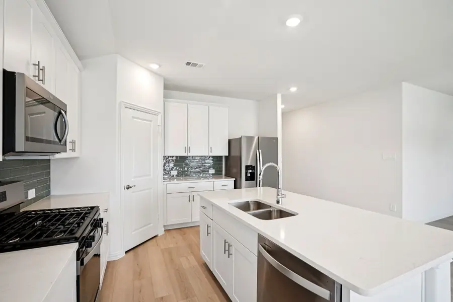 1182 Yucca Avenue, Lavon, TX 75166 - Image #3