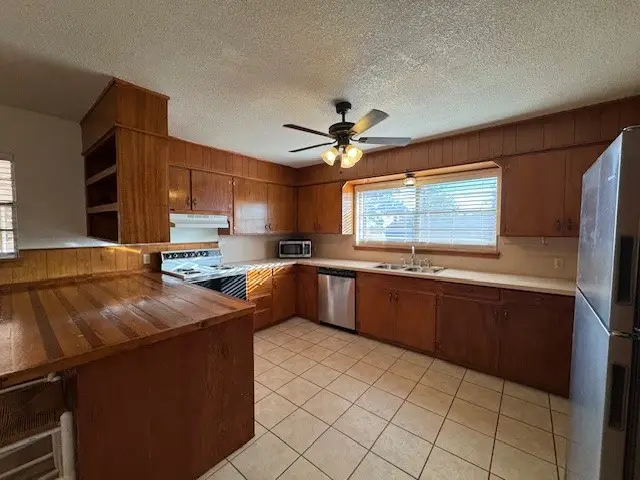 209 N College Street, Roby, TX 79543 - Image #3