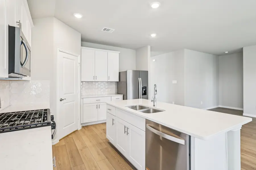 836 Wisteria Lane, Lavon, TX 75166 - Image #3