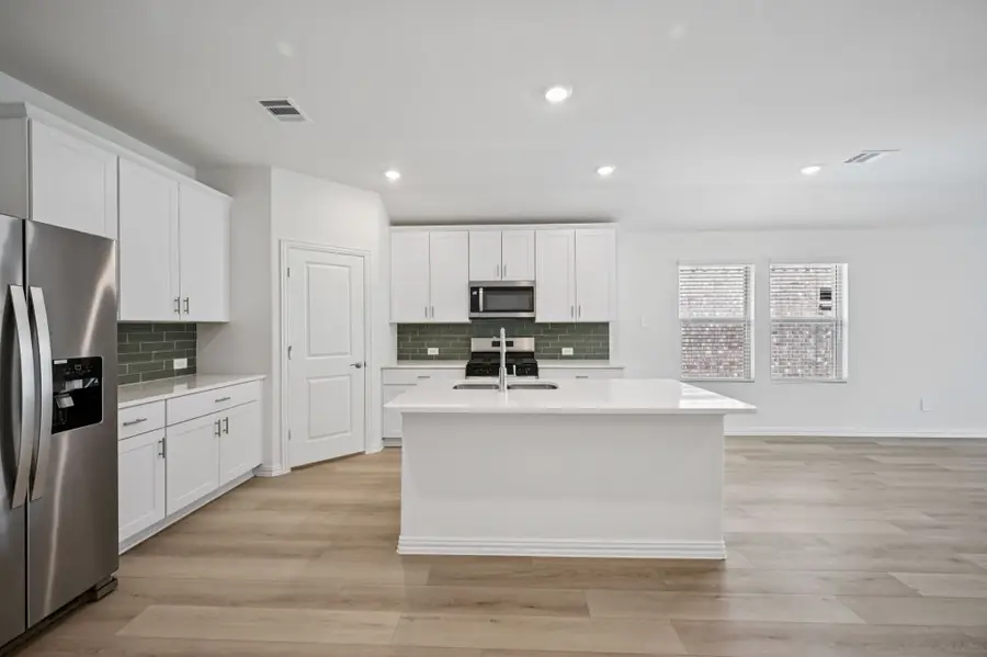 824 Wisteria Lane, Lavon, TX 75166 - Image #3