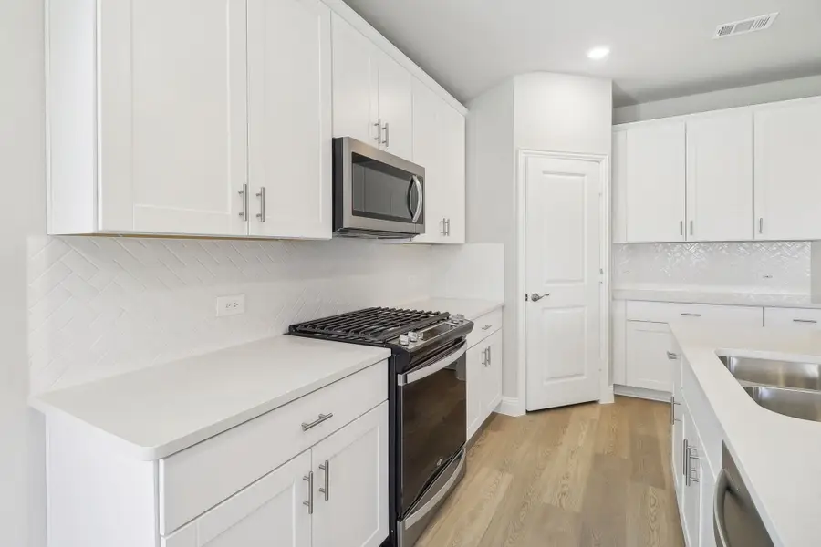 806 Wisteria Lane, Lavon, TX 75166 - Image #3