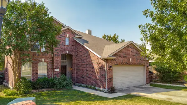 404 E Whitener Road, Euless, TX 76040