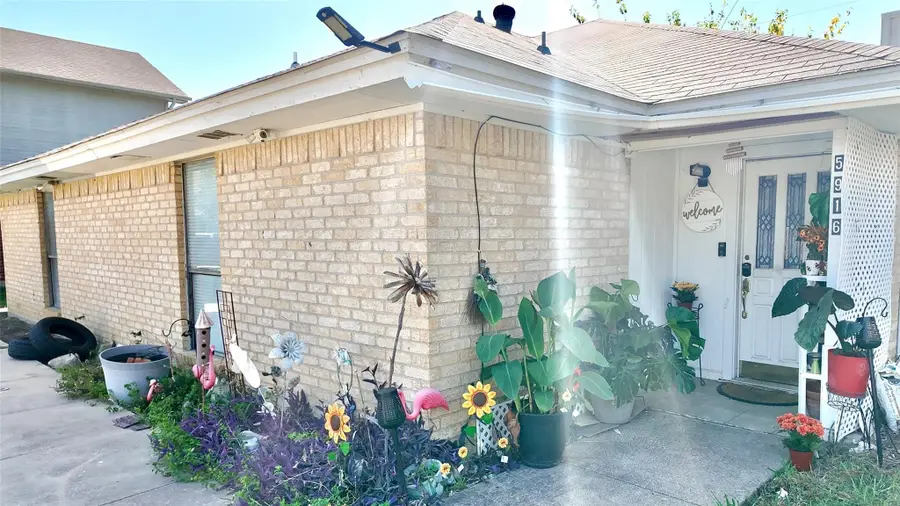 5916 Tinsley Drive, Arlington, TX 76017 - Image #2