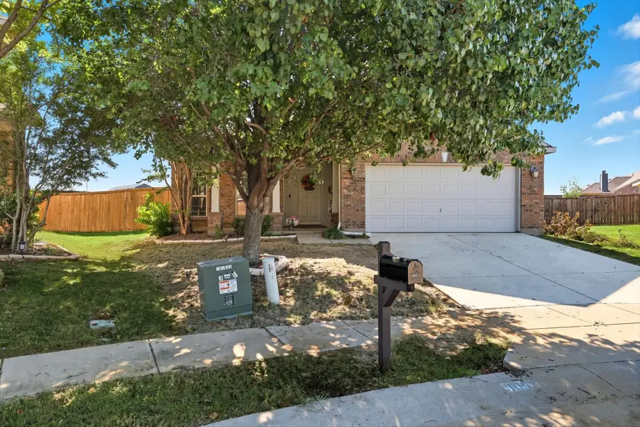 1051 Roundup Street, Cross Roads, TX 76227 - Image #3