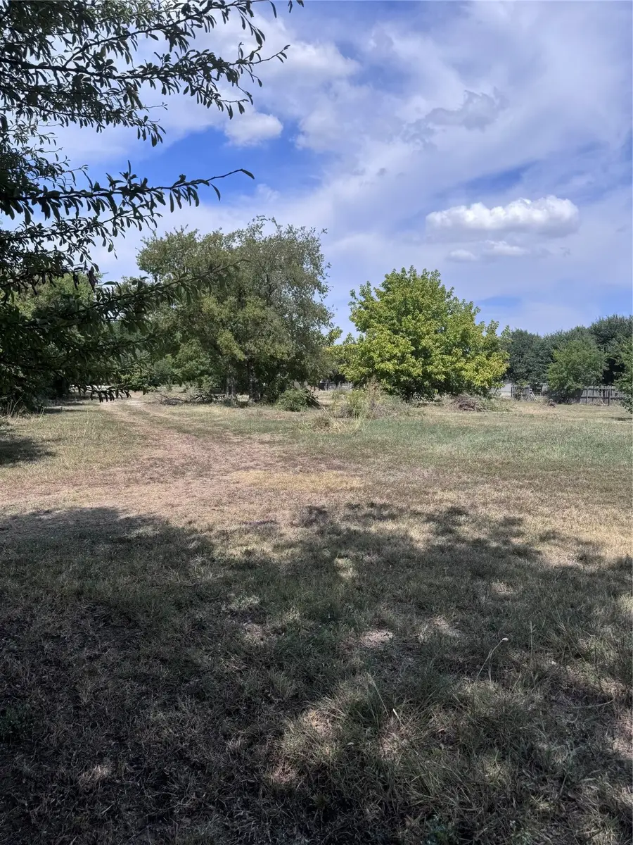 1002 Spring Miller Court, Arlington, TX 76002 - Image #2