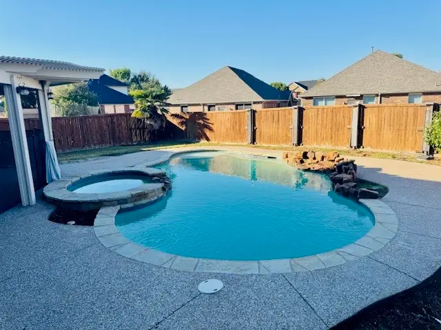 7067 Alcala, Grand Prairie, TX 75054 - Image #3