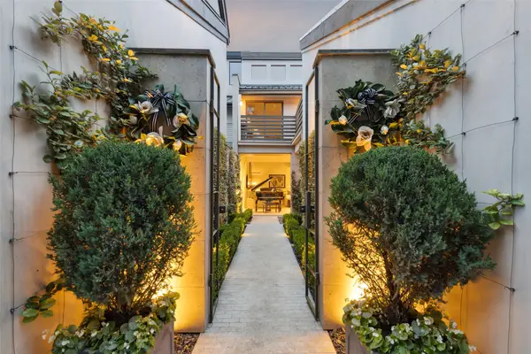 4127 Buena Vista Street, Dallas, TX 75204