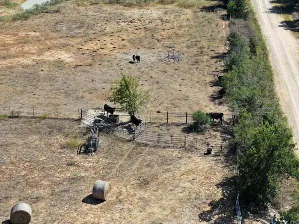 475 Cr 320, Rockdale, TX 76567