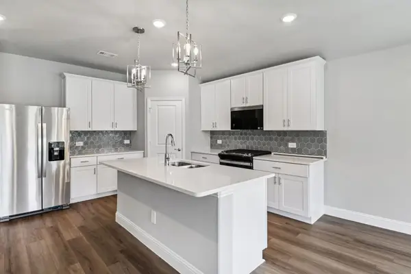 509 Midnight Oak Drive, McKinney, TX 75069