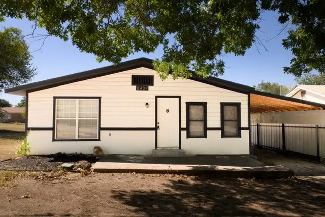 8437 Redonda Street, White Settlement, TX 76108 - Image #2