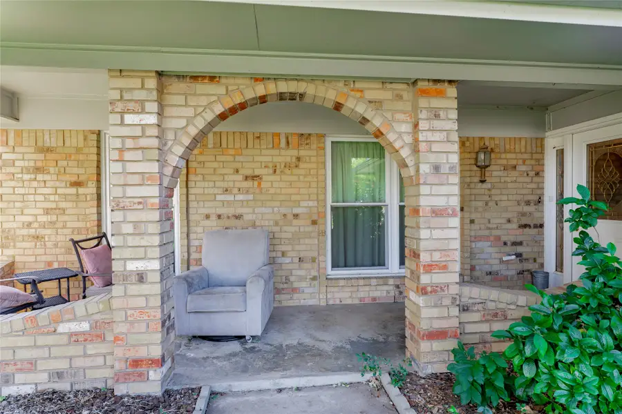 1317 River Oaks Drive, Flower Mound, TX 75028 - Image #2