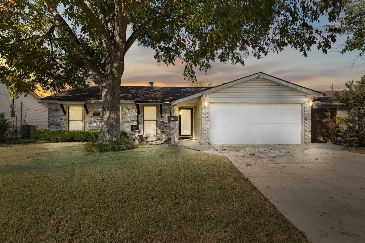 1333 Rutherford Drive, Mesquite, TX 75149 - Image #1