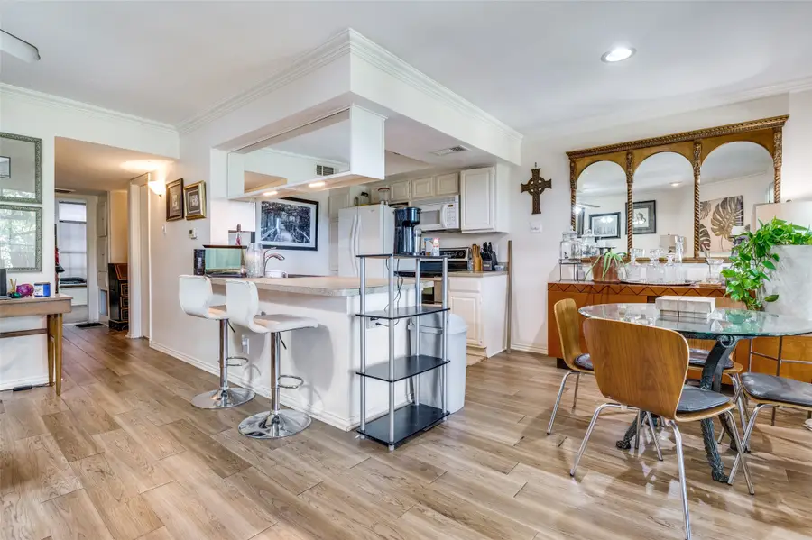 2505 Wedglea Drive #223, Dallas, TX 75211 - Image #2