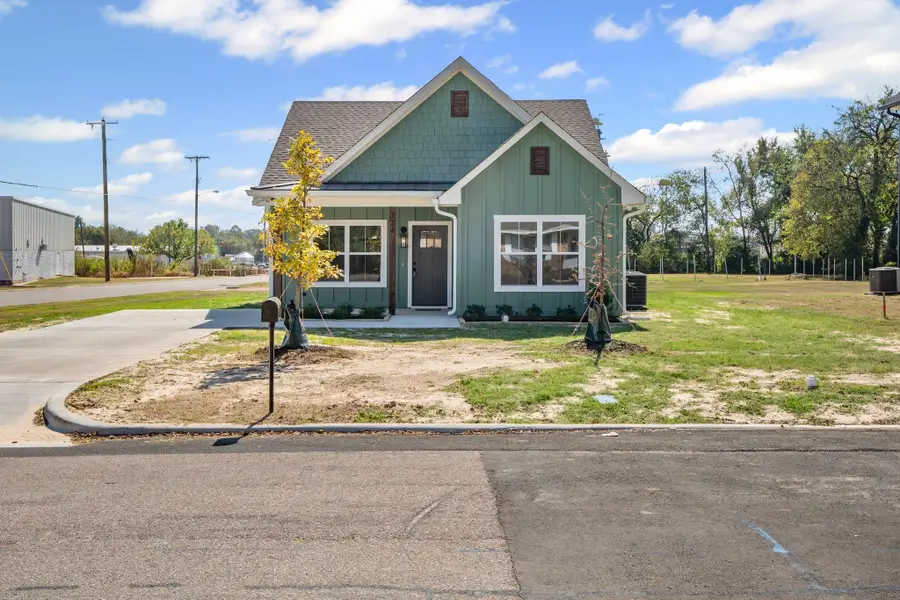 224 Middle Street, Sulphur Springs, TX 75482 - Image #2