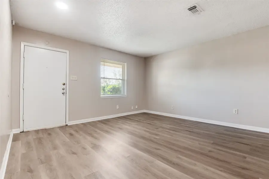 735 Middale Road, Duncanville, TX 75116 - Image #3