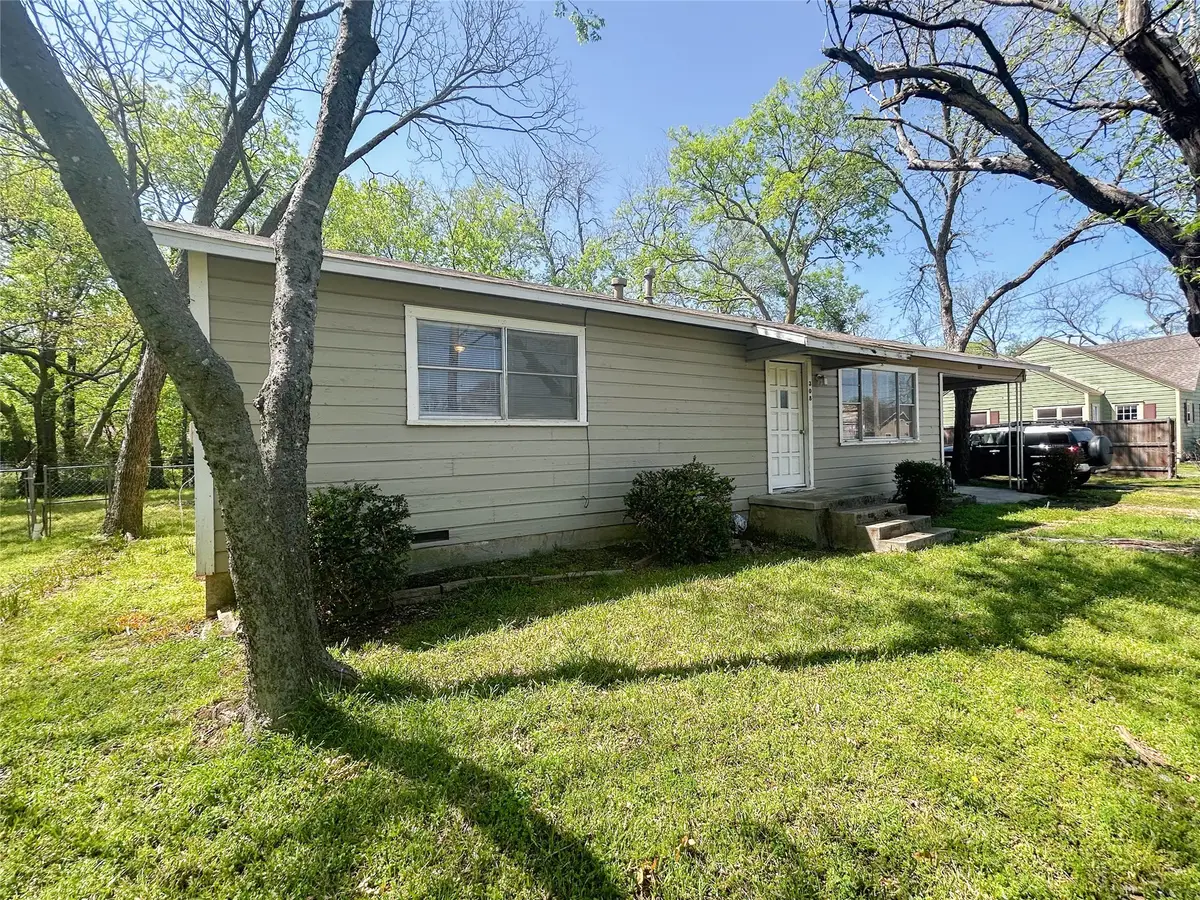 308 S Sherman Street, Pilot Point, TX 76258 - Image #1