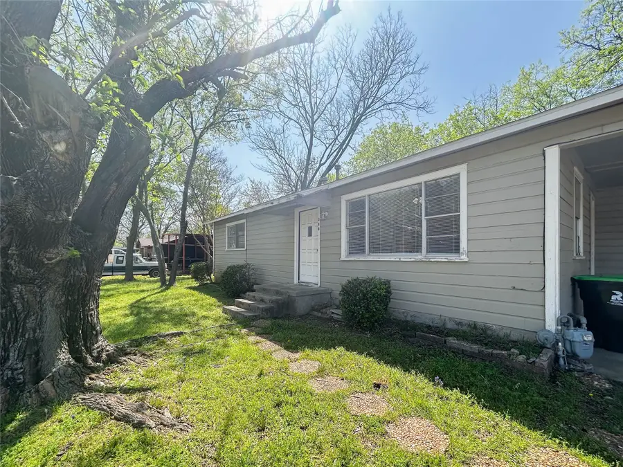 308 S Sherman Street, Pilot Point, TX 76258 - Image #2