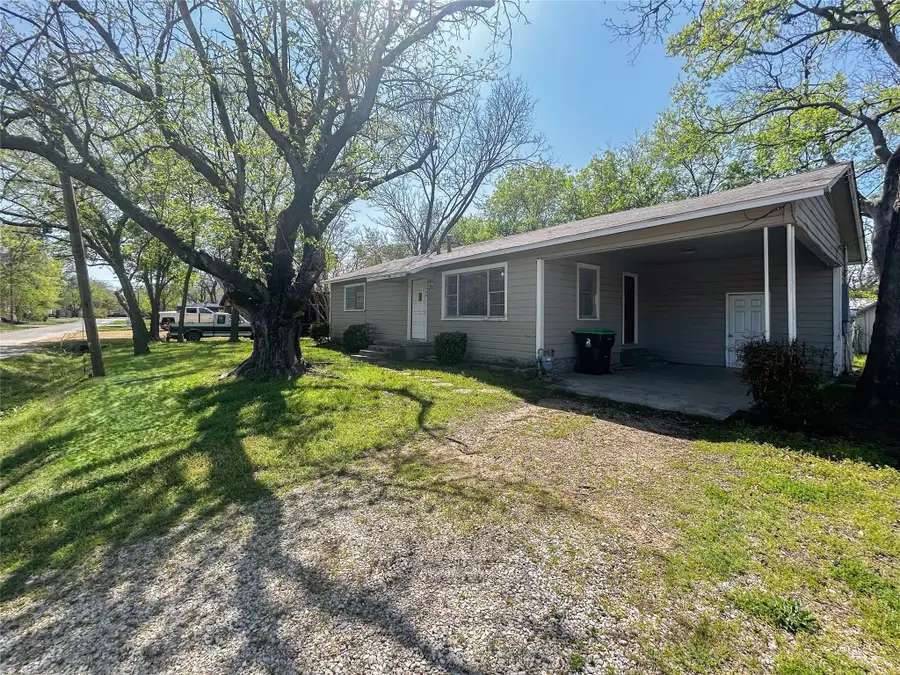 308 S Sherman Street, Pilot Point, TX 76258 - Image #3