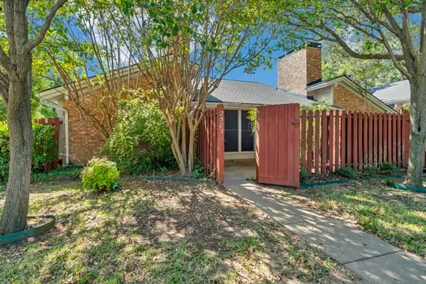 2503 Shady Ridge Drive, Bedford, TX 76021