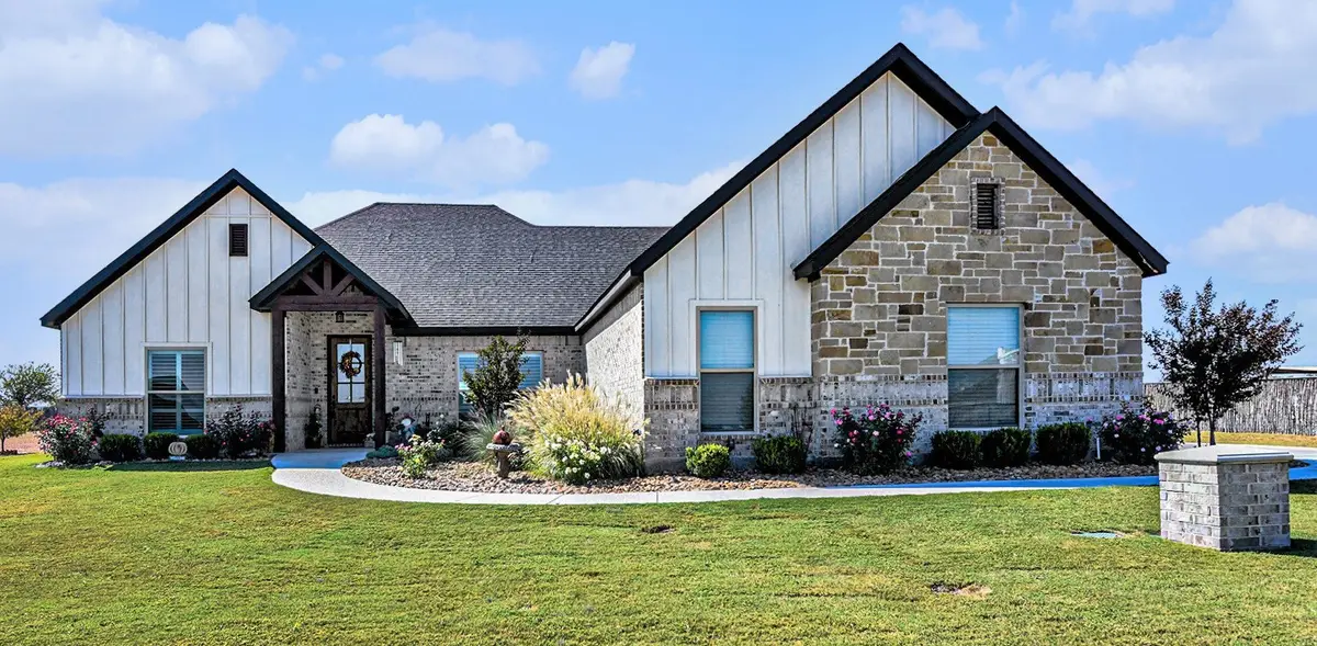 1024 Pioneer Crossing, Weatherford, TX 76088 - Image #1