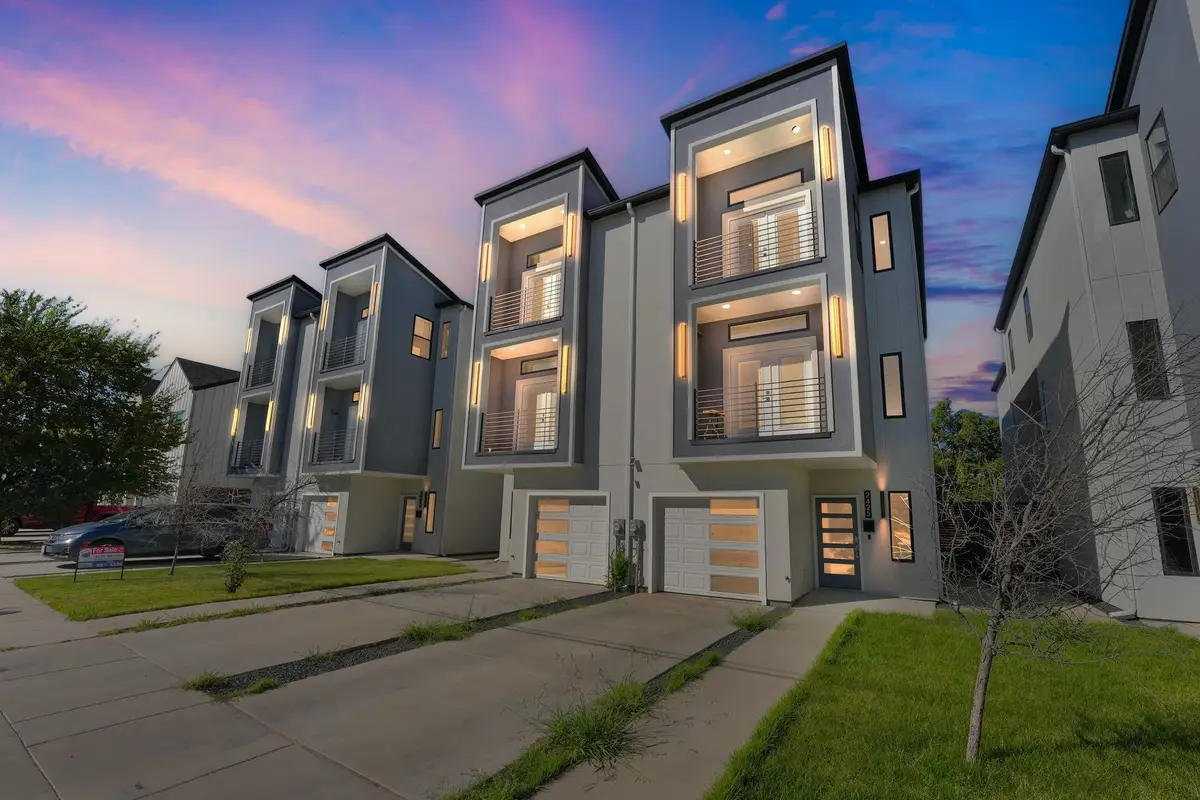 2425 Crossman Avenue, Dallas, TX 75212 - Image #1