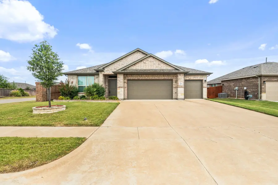 1201 Sausalito Trail, Cleburne, TX 76033 - Image #3