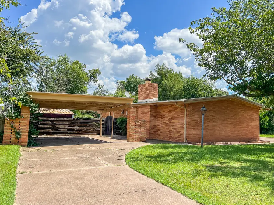 4801 Alamo Drive, Wichita Falls, TX 76302 - Image #2