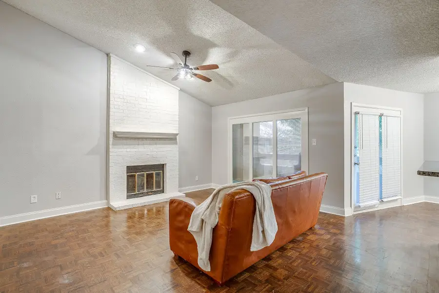 1206 Riverchase Lane #251, Arlington, TX 76011 - Image #2