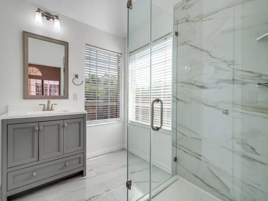 8724 Clearview Court, Plano, TX 75025 - Image #2