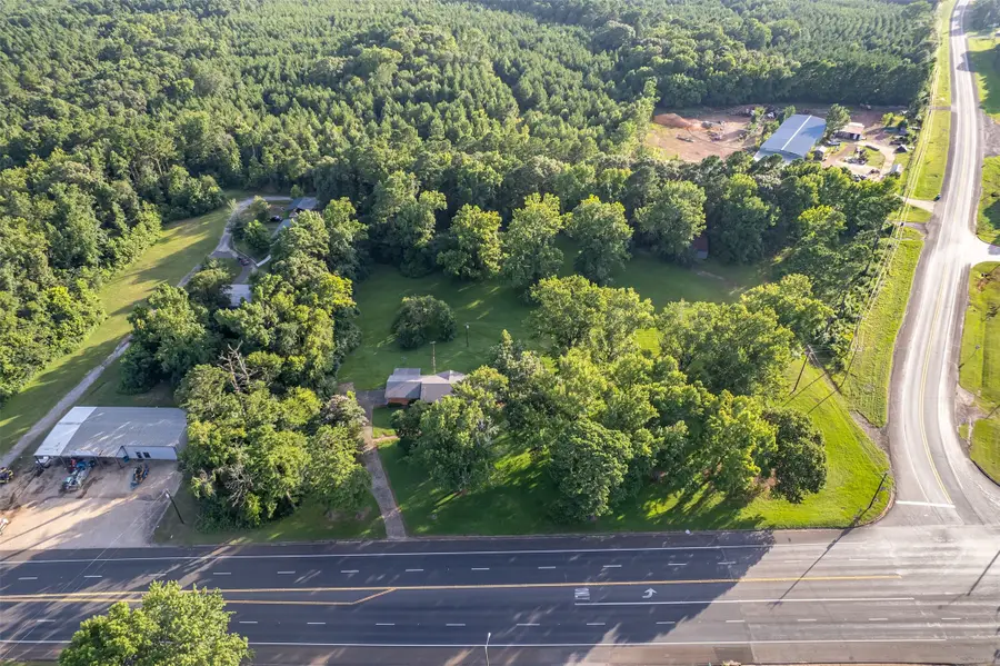 1858 S Dickinson Drive, Rusk, TX 75785 - Image #2