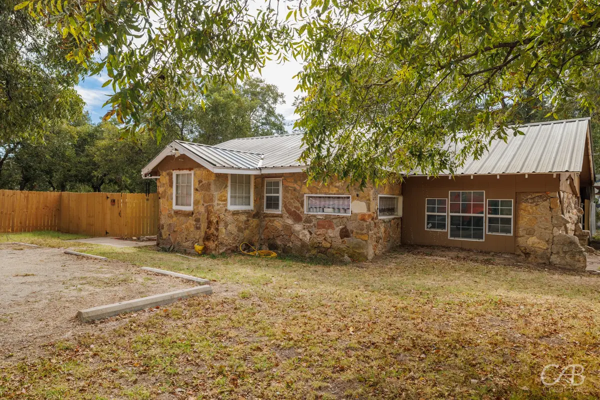 609 N 4th Street W, Clyde, TX 79601 - Image #1