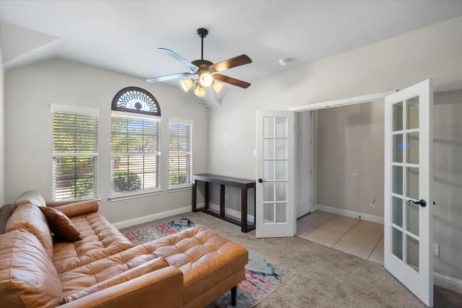 12405 Cedar Knoll Drive, Fort Worth, TX 76028 - Image #3