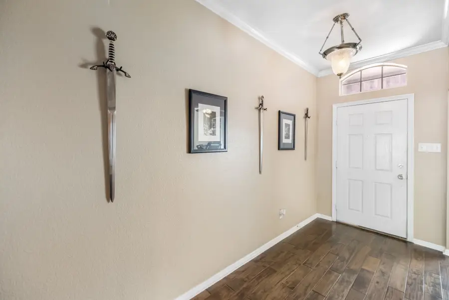 4903 Vaquero Drive, Arlington, TX 76017 - Image #2