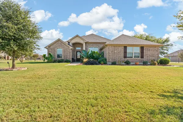 8901 Hillview Drive, Godley, TX 76044