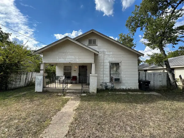 2613 Hale Avenue, Fort Worth, TX 76106