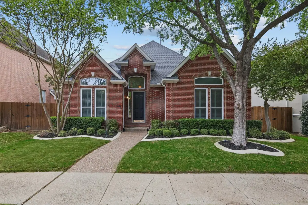 3215 Ricci Lane, Irving, TX 75062 - Image #1