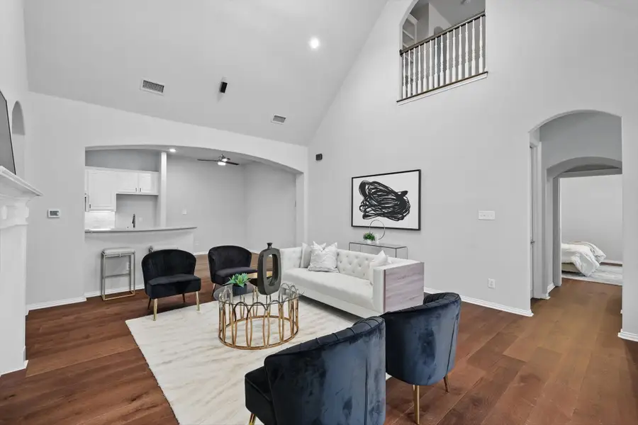 3215 Ricci Lane, Irving, TX 75062 - Image #3