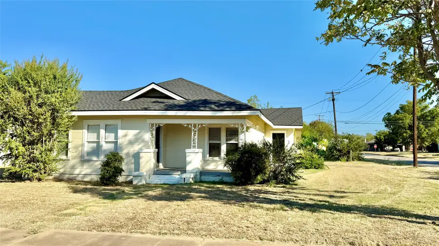 1123 3rd Street, Graham, TX 76450 - Image #3