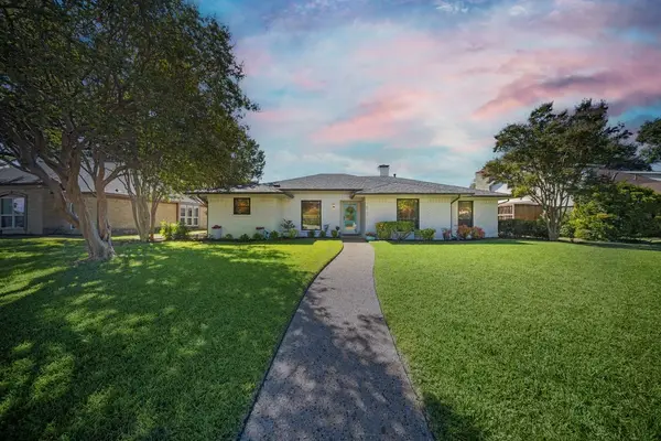 900 E Spring Valley Road, Richardson, TX 75081