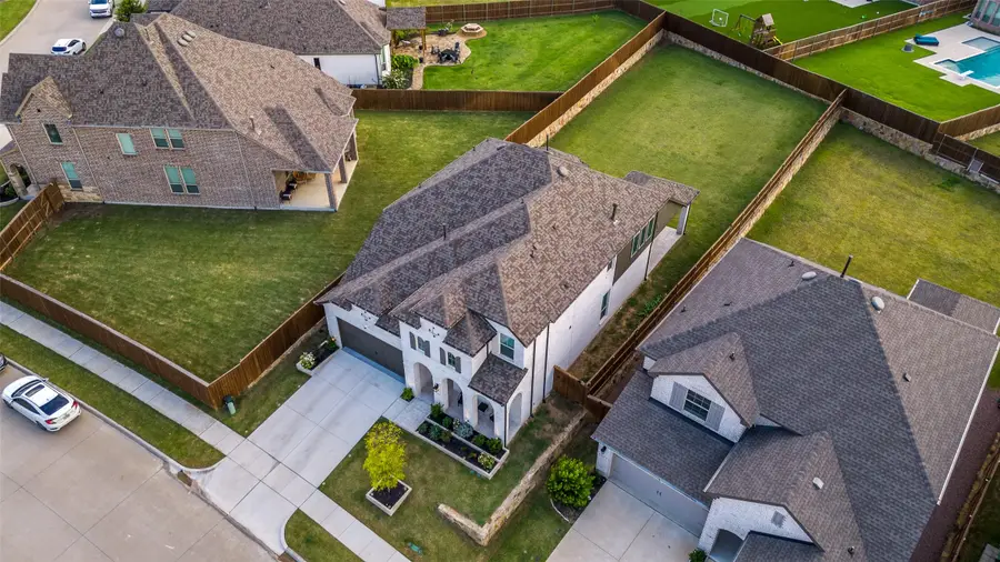 1816 Jumper Fields Drive, Aubrey, TX 76227 - Image #3