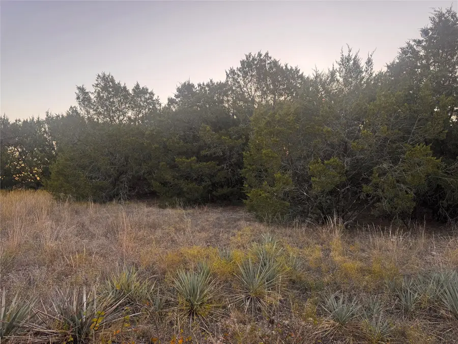 412 Skyview Lane, Azle, TX 76020 - Image #2