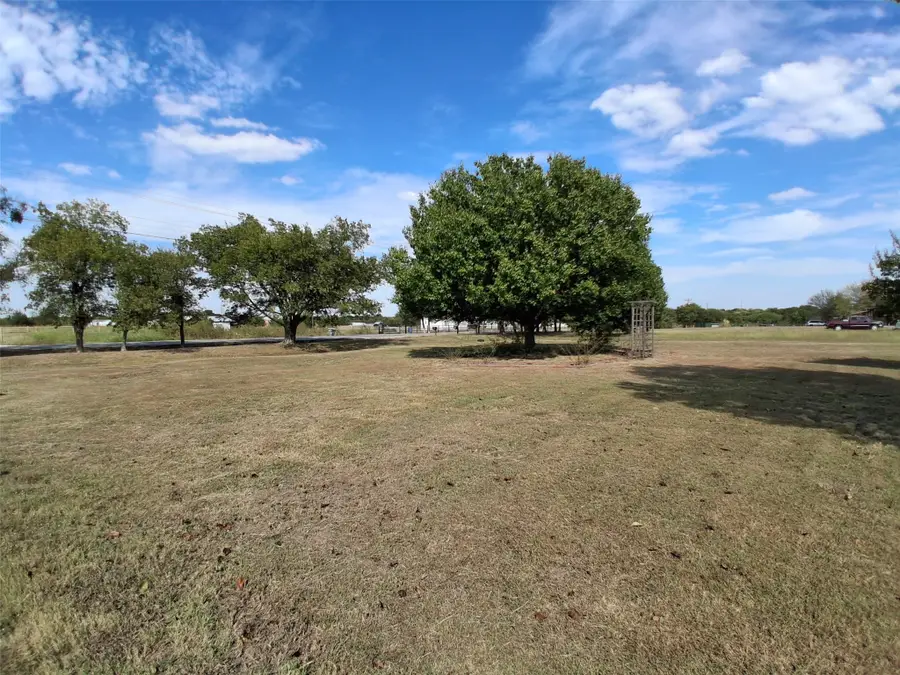 10916 County Road 510, Venus, TX 76084 - Image #2