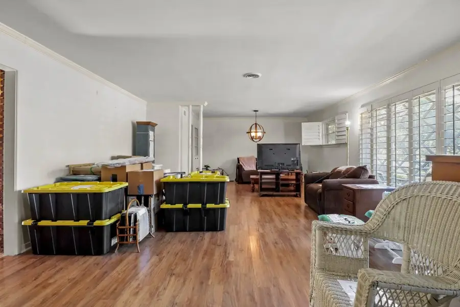 5754 Blueridge Drive, Fort Worth, TX 76112 - Image #3