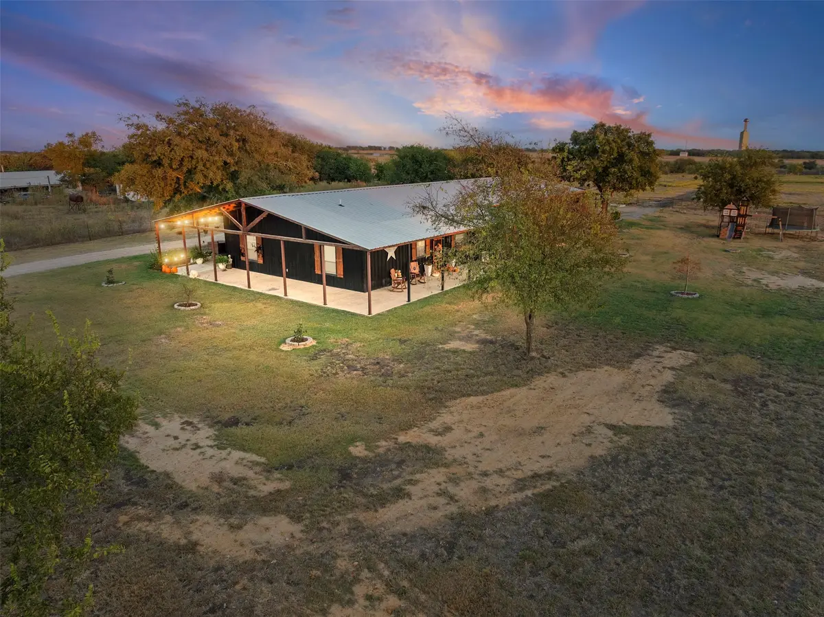 270 Thunder Road, Milford, TX 76670 - #1