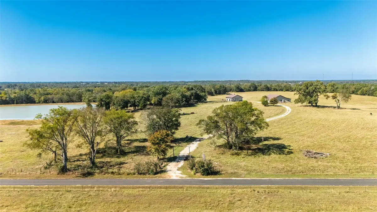 1094 Sw Cr 3020, Mount Vernon, TX 75457 - Image #1